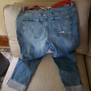 NWOT Maurice crop jeans
